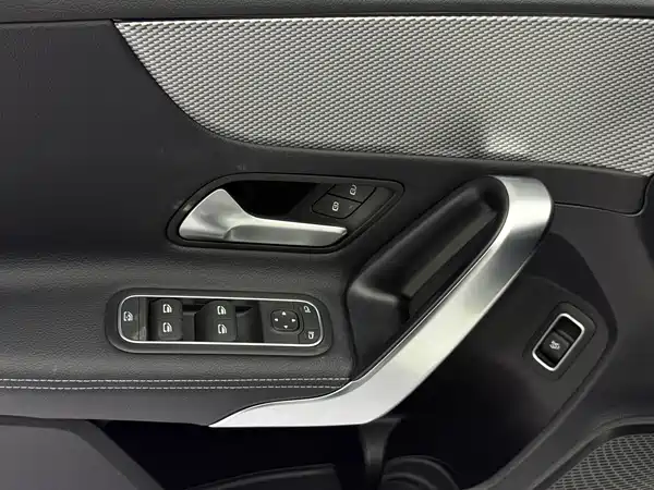 Mercedes-Benz A-Class 2022, фото 23