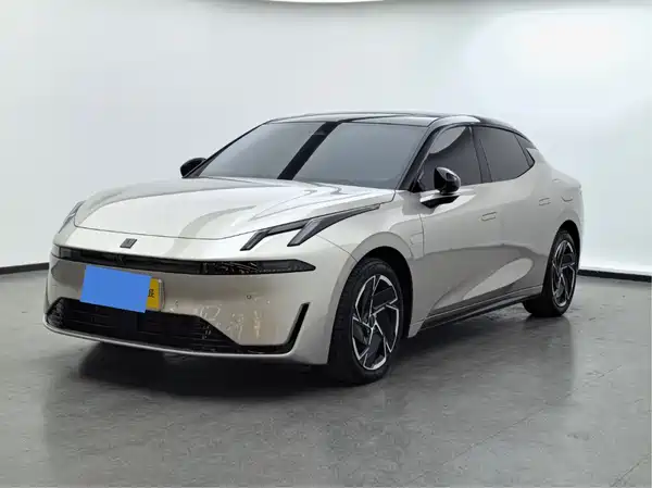 Lynk & Co 07 EM-P 2024