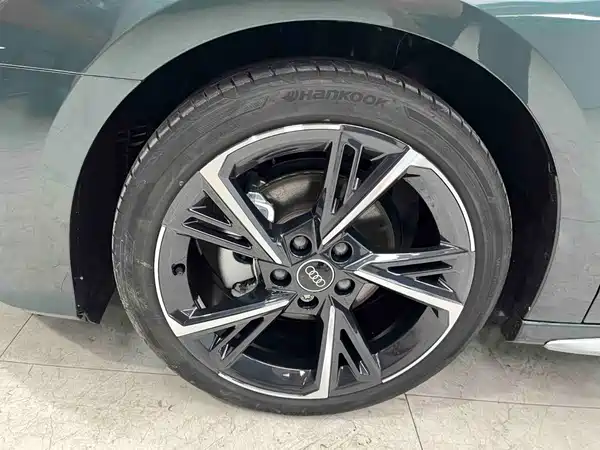 Audi A3 2023, фото 21