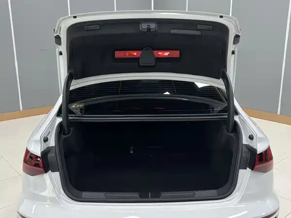 Audi A3 2022, фото 22