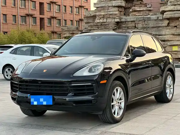 Porsche Cayenne 2022