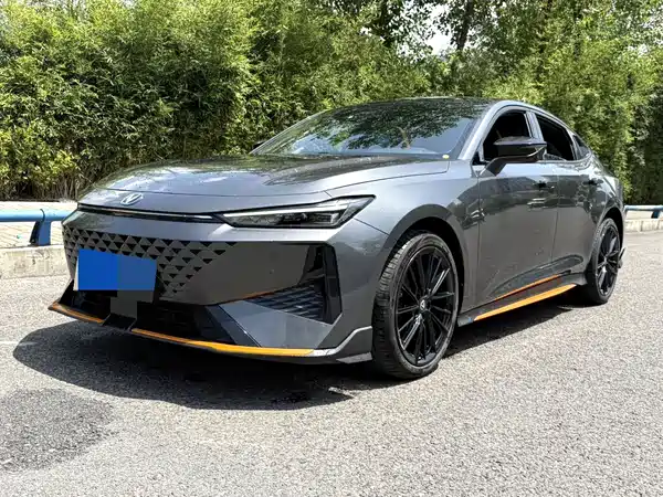 Changan UNI-V 2024