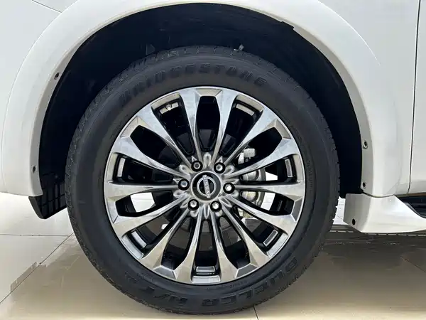 Nissan Patrol 2023, фото 23