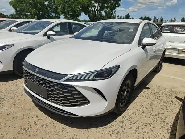 BYD Qin PLUS 2026, фото 2