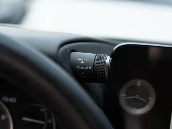 Lexus ES 2023, фото 21