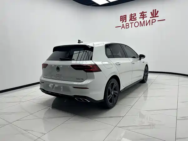 Volkswagen Golf 2023, фото 9