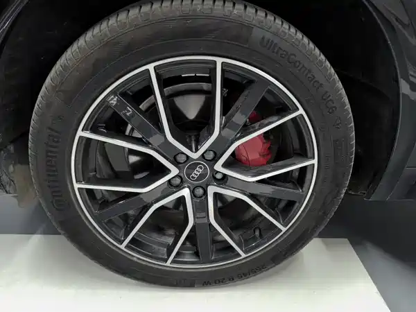 Audi Q5L 2024, фото 15