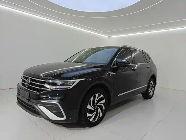 Volkswagen Tiguan L 2023