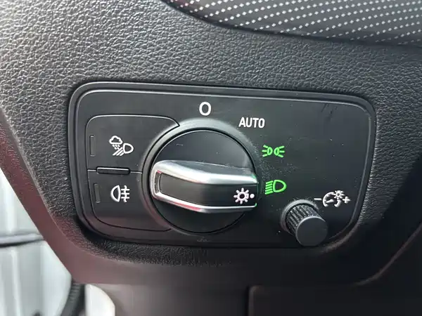 Audi Q2L 2022, фото 13