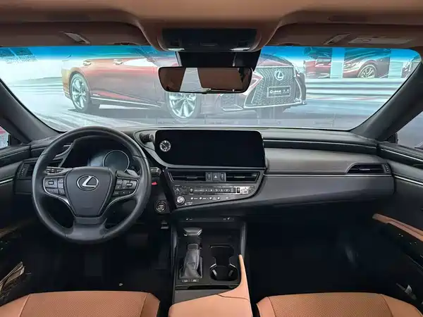 Lexus ES 2022, фото 3