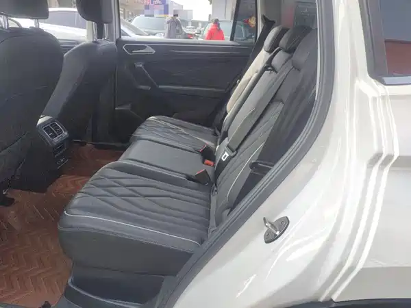 Volkswagen Tiguan L 2022, фото 12