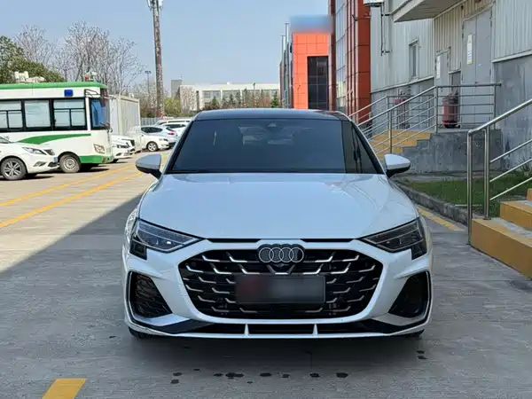 Audi A3 2025, фото 5