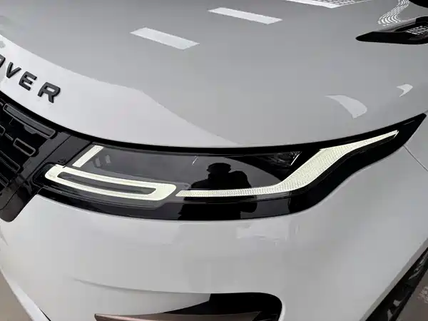 Land Rover Range Rover Evoque 2026, фото 8