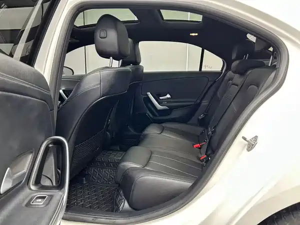 Mercedes-Benz A-Class 2022, фото 18