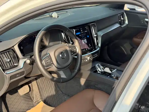 Volvo S60 2026, фото 7