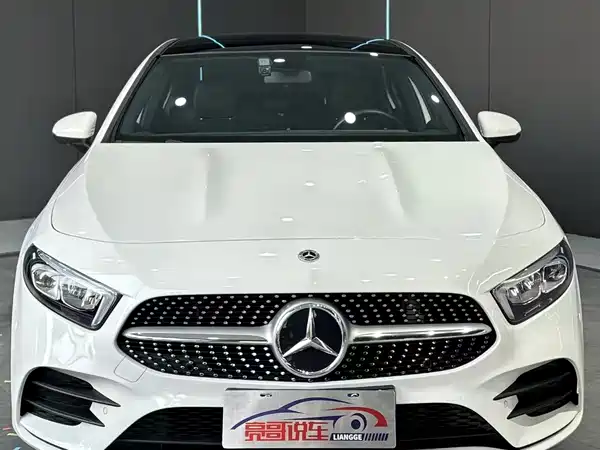 Mercedes-Benz A-Class 2022, фото 2