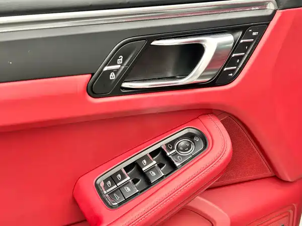 Porsche Macan 2024, фото 12