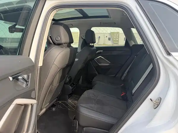 Audi Q3 2022, фото 8