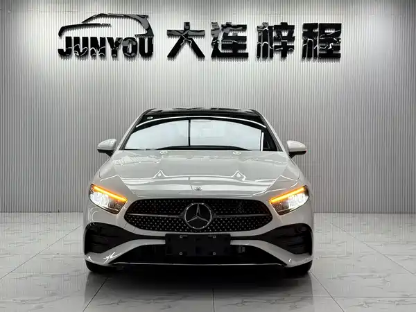 Mercedes-Benz A-Class 2024, фото 2