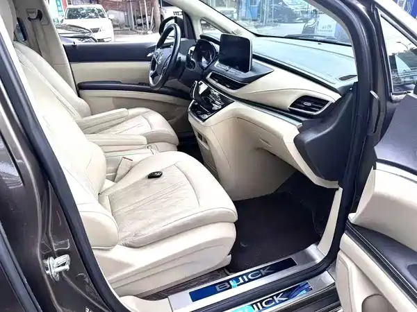 Buick GL8 2023, фото 3