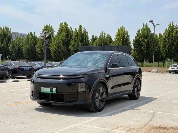 Li Auto L6 2024