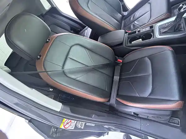 Audi Q3 2021, фото 18