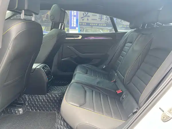 Volkswagen Passat CC 2023, фото 7