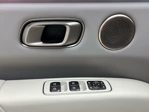 Li Auto i6 2025, фото 16