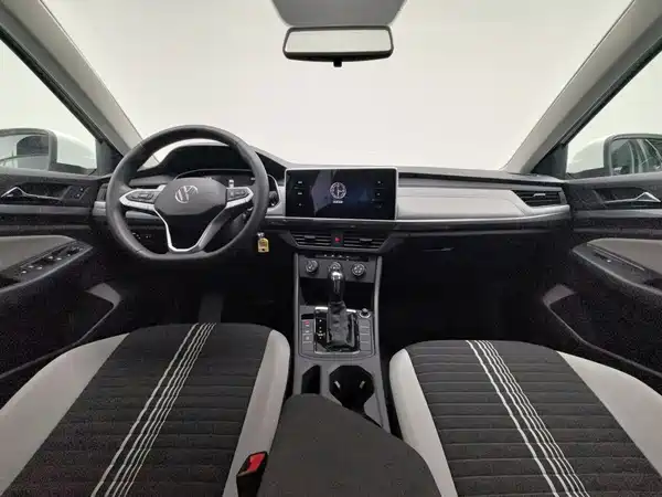 Volkswagen Bora 2024, фото 5