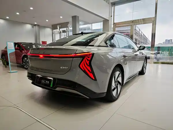 Hongqi EH7 2025, фото 29