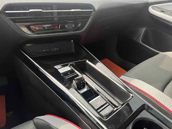 Volkswagen Lamando 2023, фото 13