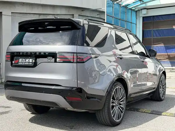 Land Rover Discovery 2023, фото 7