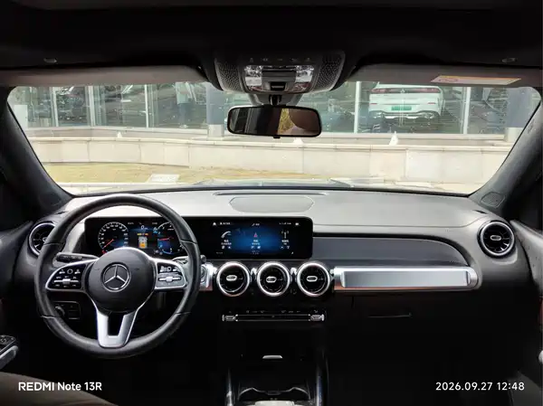 Mercedes-Benz GLB 2023, фото 9