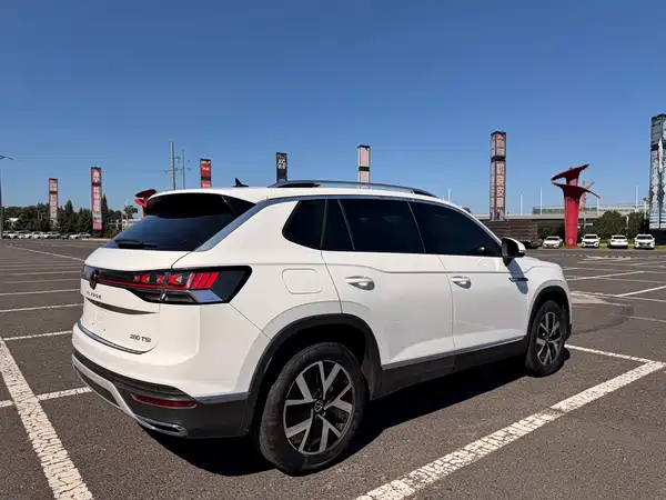 Volkswagen Tayron 2023, фото 4