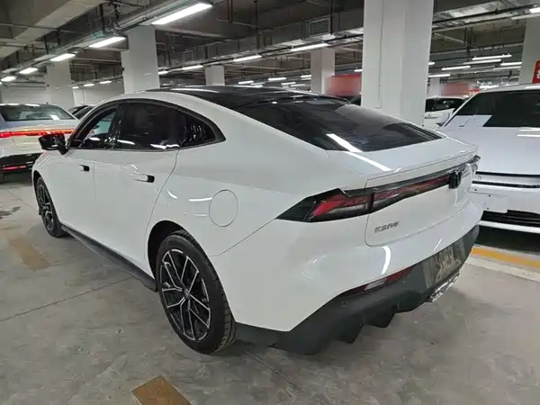 Changan UNI-V iDD 2024, фото 4