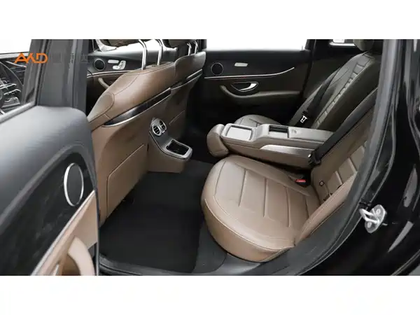 Mercedes-Benz E-Class 2022, фото 7