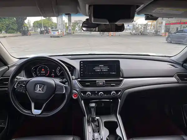 Honda Accord 2022, фото 12