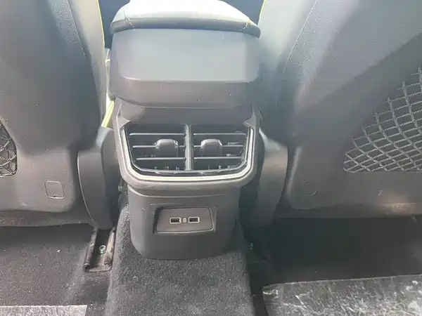 Lynk & Co 06 EM-P 2023, фото 25