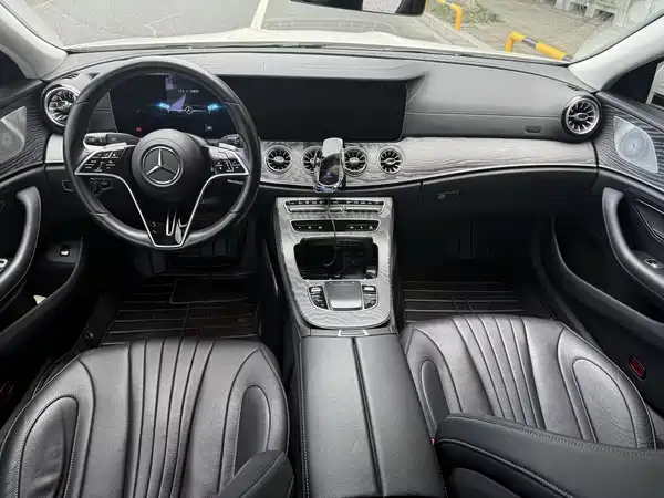 Mercedes-Benz CLS 2023, фото 5