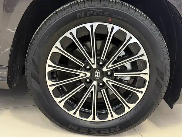 Hyundai Custin 2024, фото 22