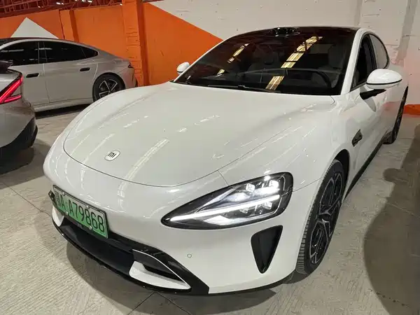 Xiaomi SU7 2024