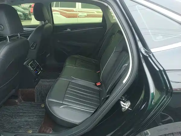 Volkswagen Passat 2023, фото 12
