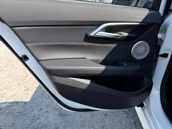 BMW 1 Series 2022, фото 10