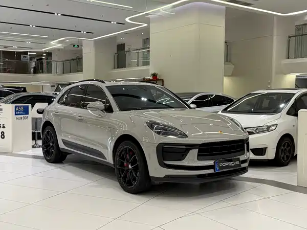 Porsche Macan 2023