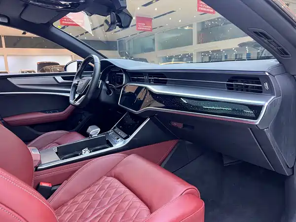 Audi A7L 2022, фото 13