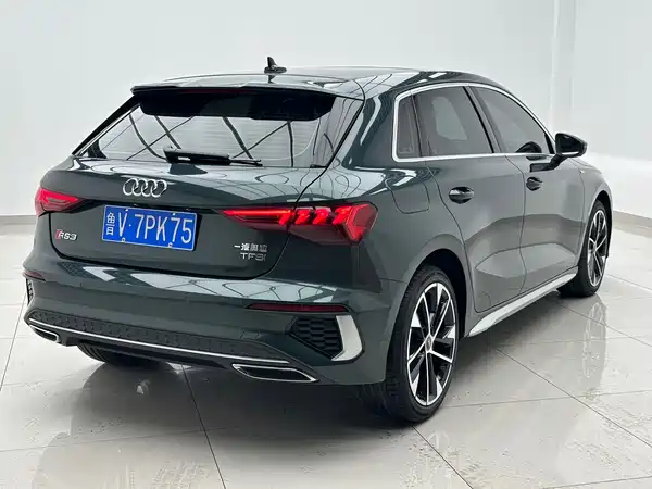 Audi A3 2023, фото 5