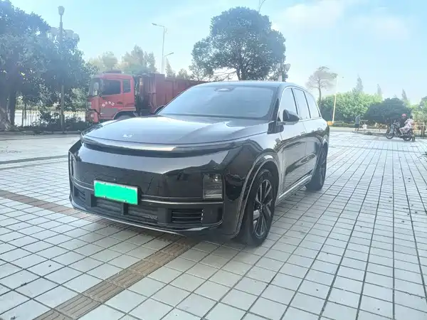 Li Auto L8 2023