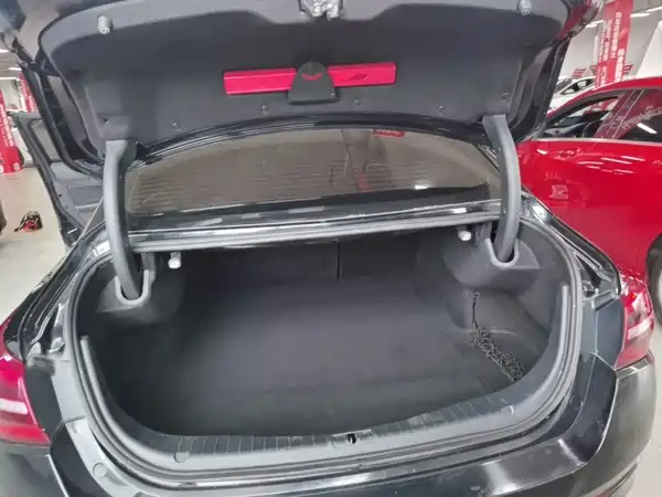 Hongqi H5 2022, фото 18