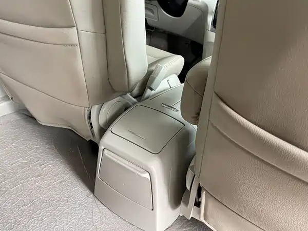Buick GL8 2022, фото 32