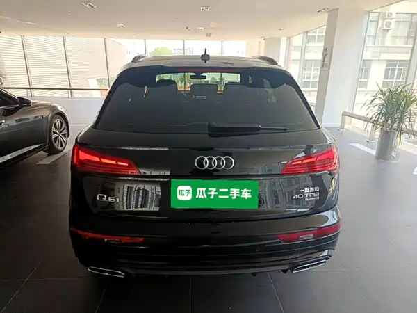 Audi Q5L 2025, фото 5